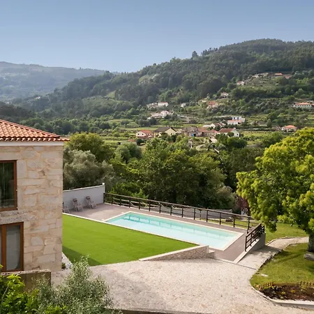 Neves House - Pool With Stunning Montain View Tatil Evi