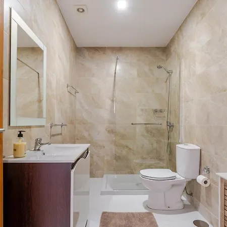 Neves House - Pool With Stunning Montain View Tatil Evi *