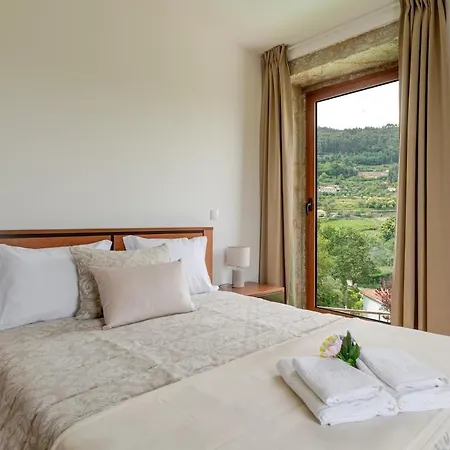 Neves House - Pool With Stunning Montain View Tatil Evi