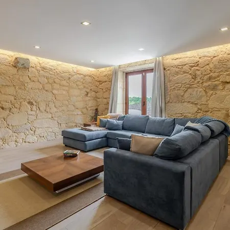 Neves House - Pool With Stunning Montain View