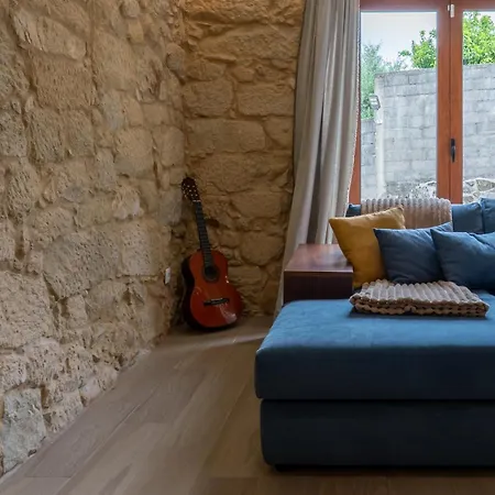 Semesterbostad Neves House - Pool With Stunning Montain View Arcos de Valdevez